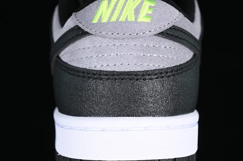 All categories Nk SB Dunk series Nk SB Dunk Low low-top sneakers Nk Dunk Low fluorescent green black gray small hook SB retro low-top sneakers FQ2205-001